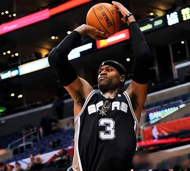 2005年总决赛：圣安东尼奥马刺在对阵西部强敌西雅图超音速的比赛中，以强硬防守获胜，夺得队史第三个冠军。的简单介绍