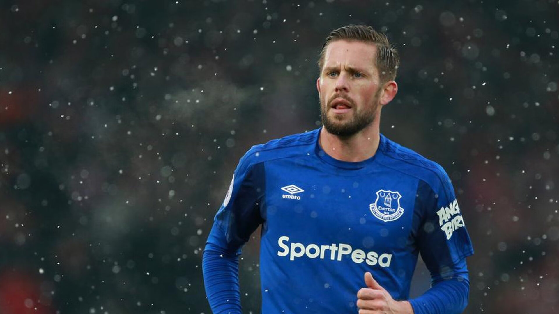 开云官方-史上最耀眼的“黄金中场”：掌控比赛的设计师，黄金中锋